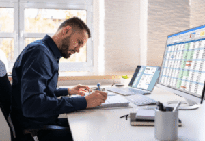 How to Choose the Right Accountant for Your Small Business in Toronto