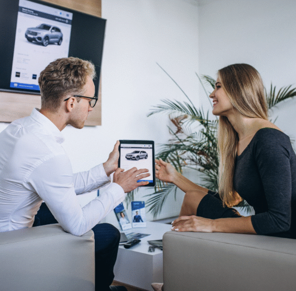 The Expat's Guide to Getting a Car in the UAE Without a Long-Term Commitment 