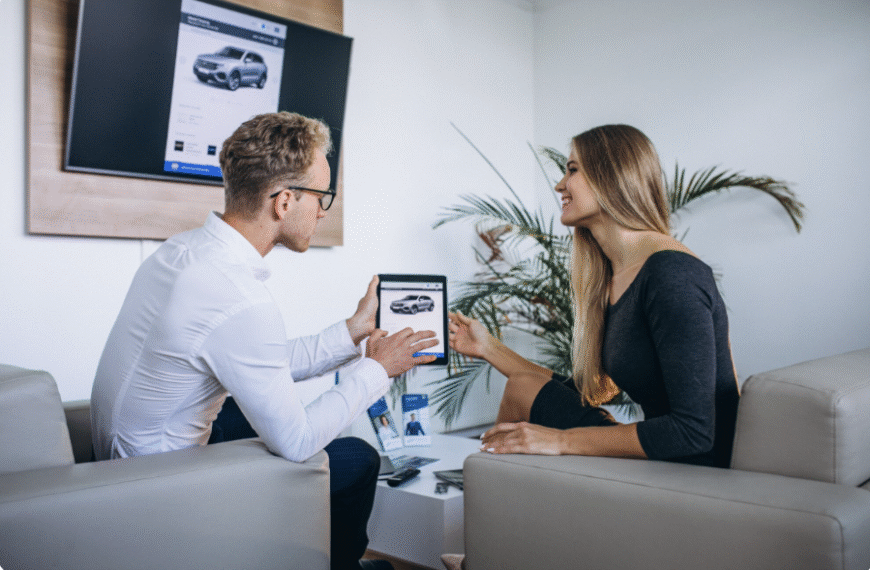 The Expat's Guide to Getting a Car in the UAE Without a Long-Term Commitment 